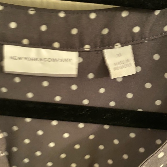 NY&co Grey and white polka dot blouse - Picture 6 of 6
